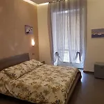 לינה וארוחת בוקר Casa Aristide 4*