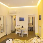 Casa Aristide לינה וארוחת בוקר 4*